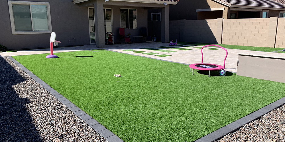 Is it Safe to Install Synthetic Grass if You Have Pets?